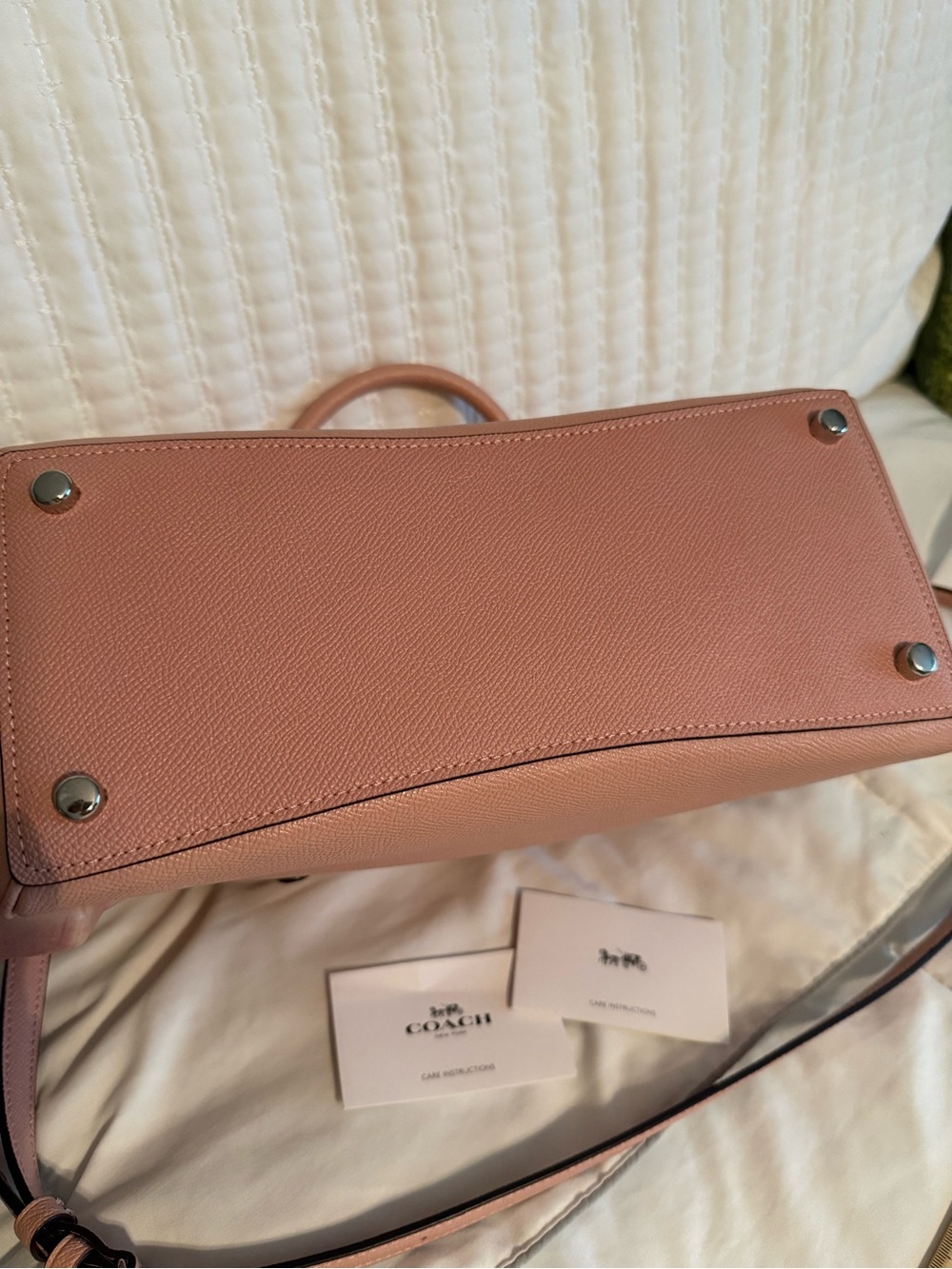 COACH - NWOT - Blush Pink Leather Satchel with Top Handles - Picture 4 of 5